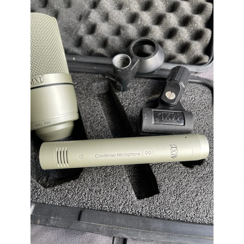 MXL 990 Condenser Studio Microphone Tested Good Condition w/ Case & Mount